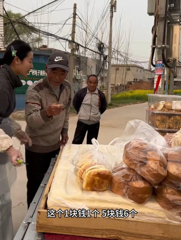 桥宜速配 河南“卖菜西施”爆火！靠一辆小货车，感动800万网友……